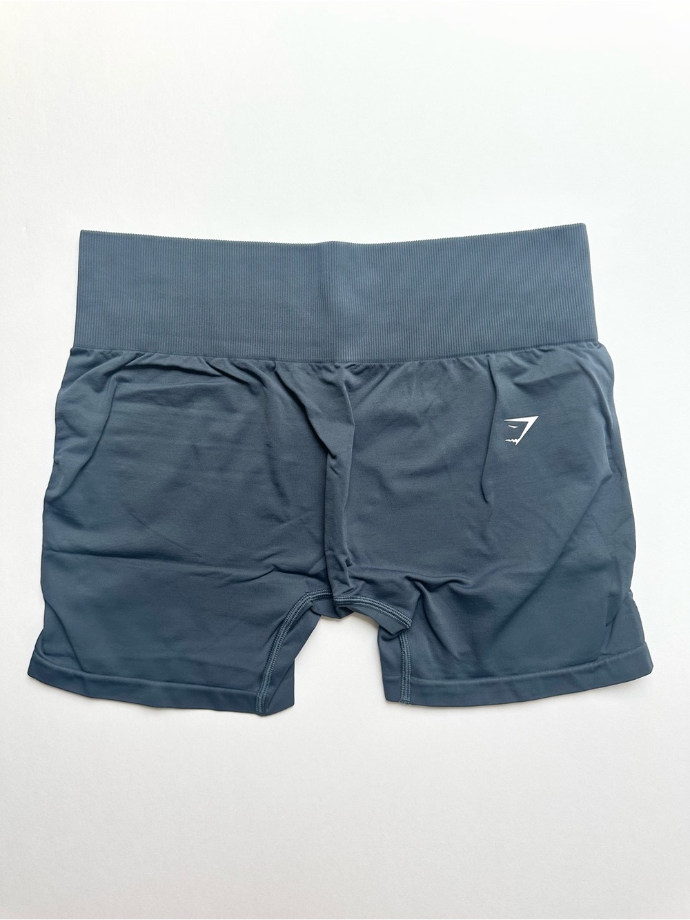 Gymshark Light Hold/Everyday Shorts & Everyday Sports Bra Set - Picture 2 of 5